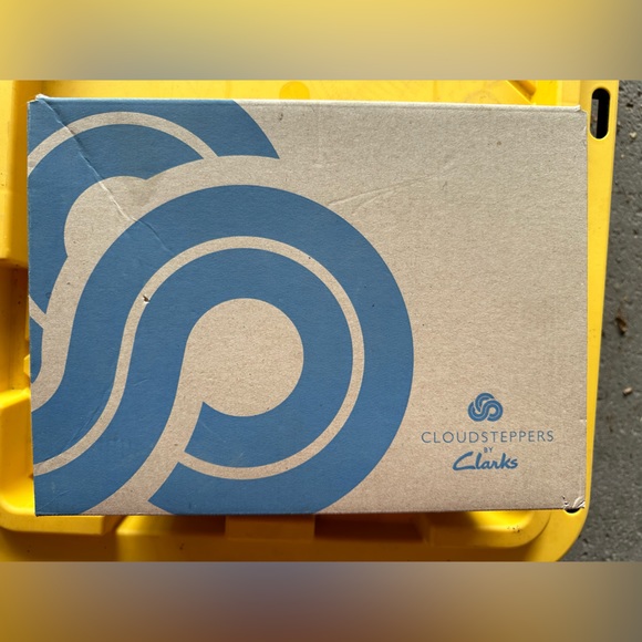 Clark’s Cloudstepper Sandals - Coral, W10 wide - Picture 2 of 4